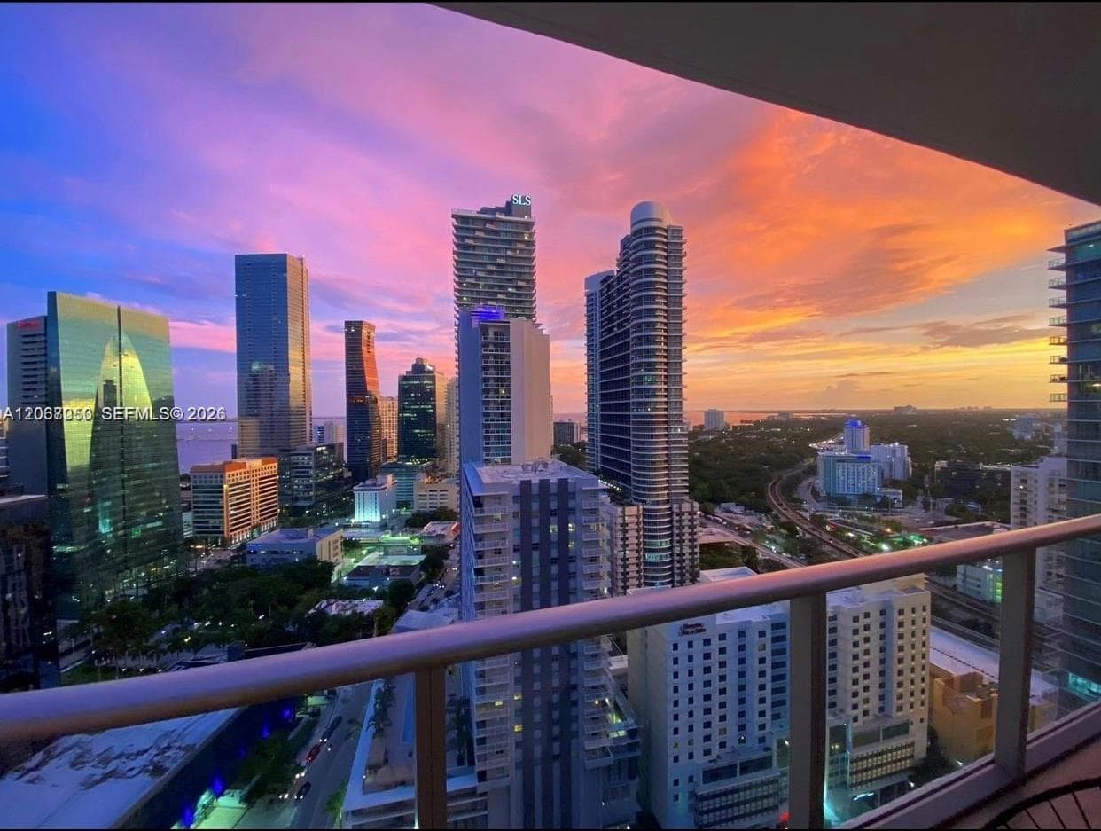 Millecento Unit 2902 condo pending at 1100 S Miami Ave # 2902, Miami FL 33130