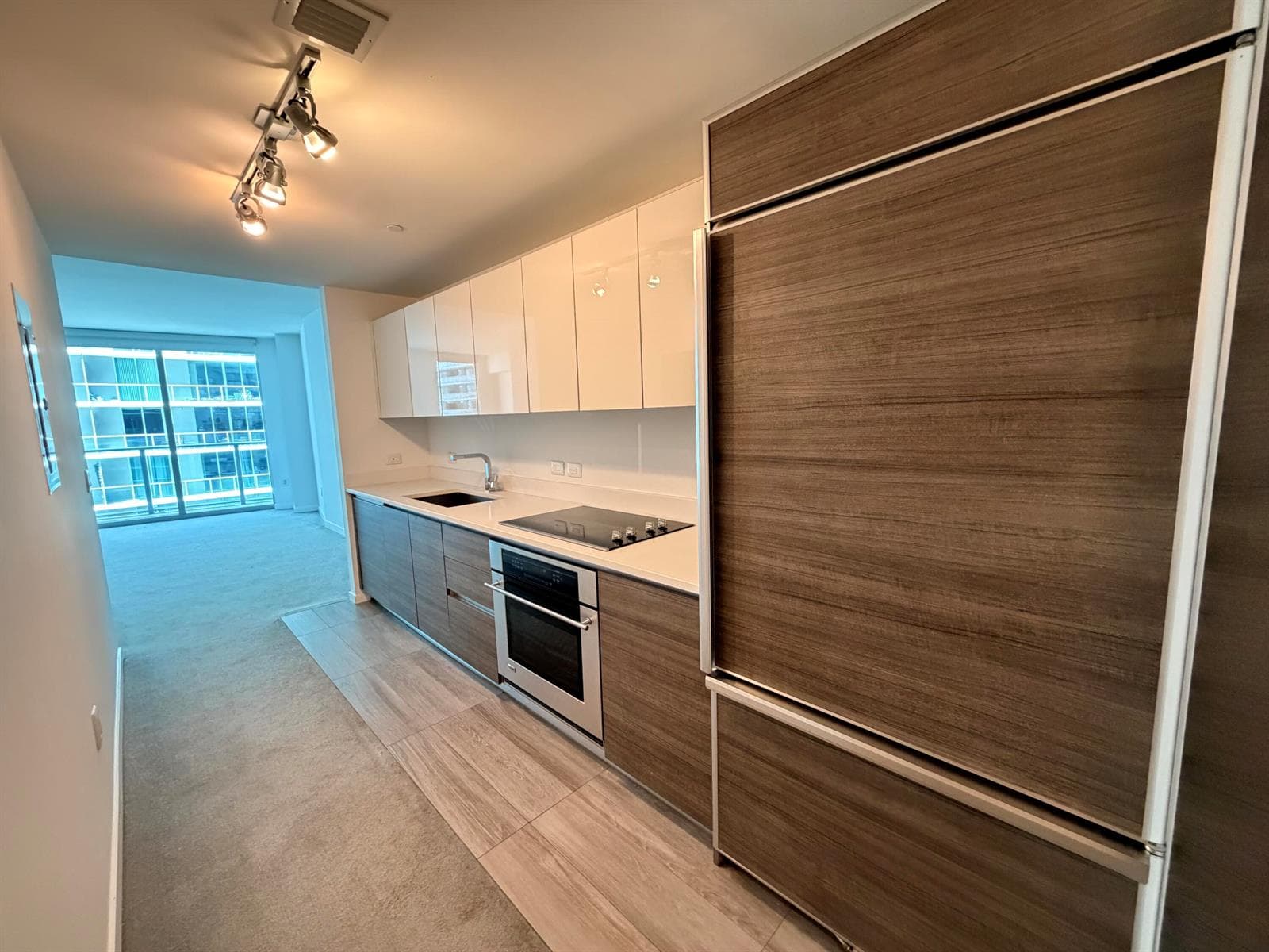 Millecento Unit 2106 condo pending at 1100 S MIAMI Avenue # 2106, Miami FL 33130